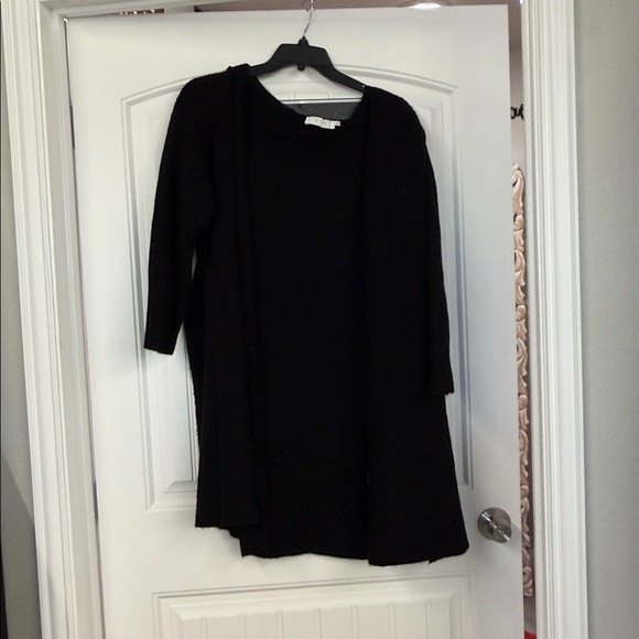 ASTR the Label Noemi Cardigan in Black - Picture 5 of 6